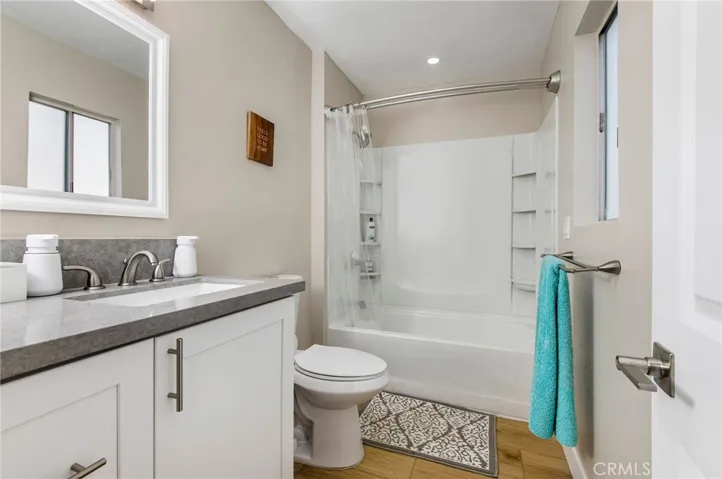 2526 Seaview Avenue, Corona Del Mar, California 92625