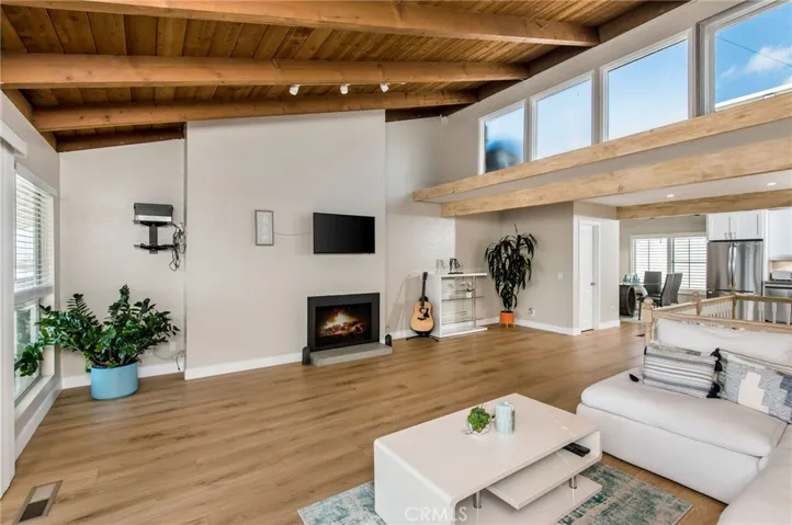 2526 Seaview Avenue, Corona Del Mar, California 92625