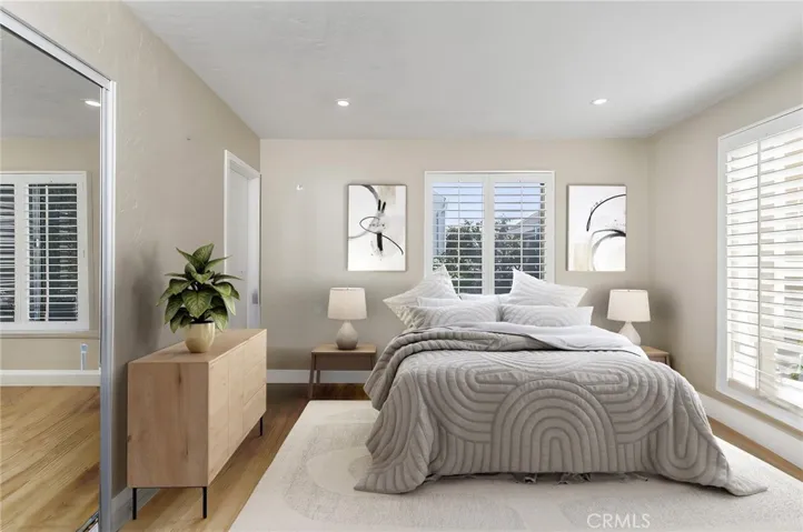 2526 Seaview Avenue, Corona Del Mar, California 92625