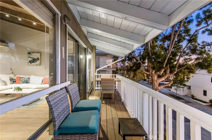 2526 Seaview Avenue, Corona Del Mar, California 92625