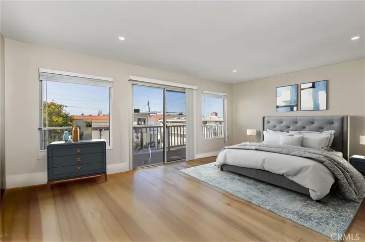 2526 Seaview Avenue, Corona Del Mar, California 92625
