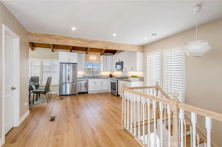 2526 Seaview Avenue, Corona Del Mar, California 92625