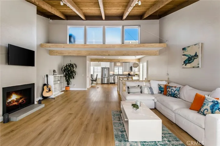 2526 Seaview Avenue, Corona Del Mar, California 92625