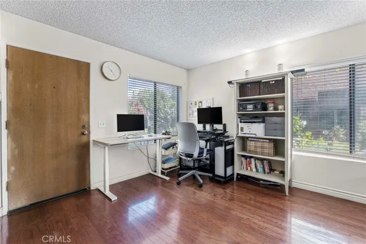 20142 Cohasset Street, Winnetka, California 91306