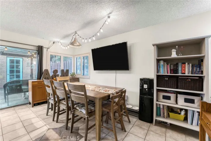 20142 Cohasset Street, Winnetka, California 91306