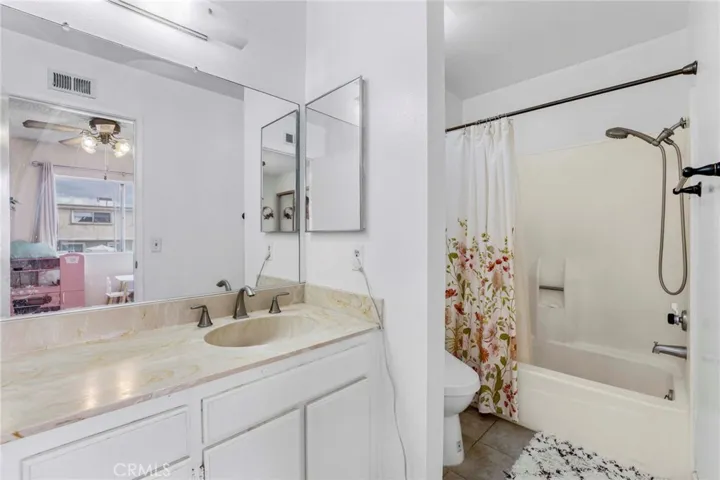 20142 Cohasset Street, Winnetka, California 91306