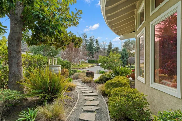 14157 Squirrel Hollow Lane, Saratoga, California 95070