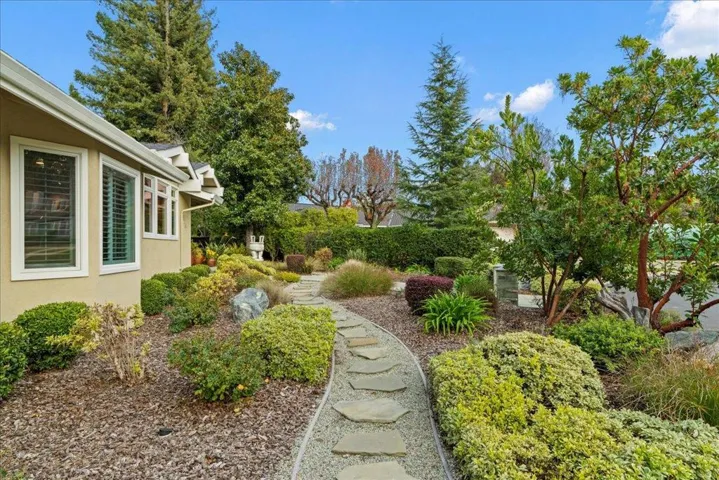 14157 Squirrel Hollow Lane, Saratoga, California 95070