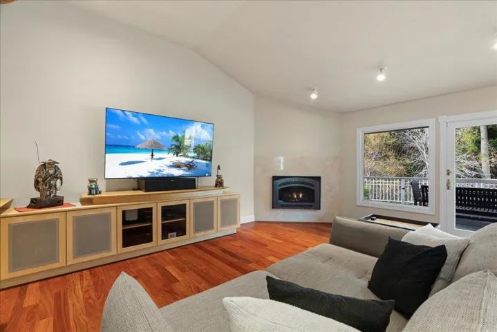 14157 Squirrel Hollow Lane, Saratoga, California 95070