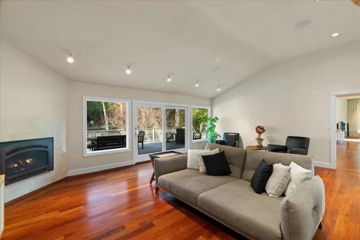 14157 Squirrel Hollow Lane, Saratoga, California 95070