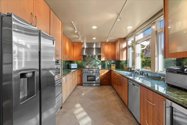 14157 Squirrel Hollow Lane, Saratoga, California 95070