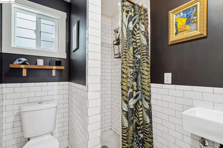 872 Milton St, Oakland, California 94607