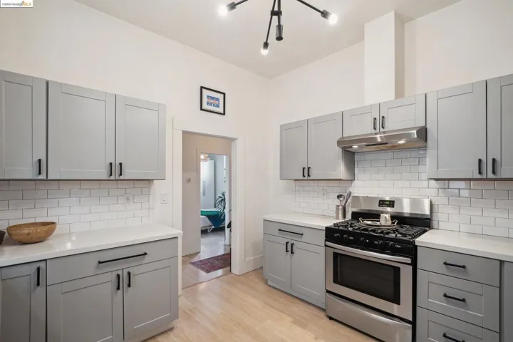 872 Milton St, Oakland, California 94607