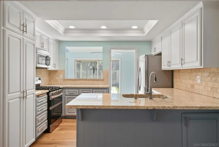 9573 High Park Lane, San Diego, California 92129