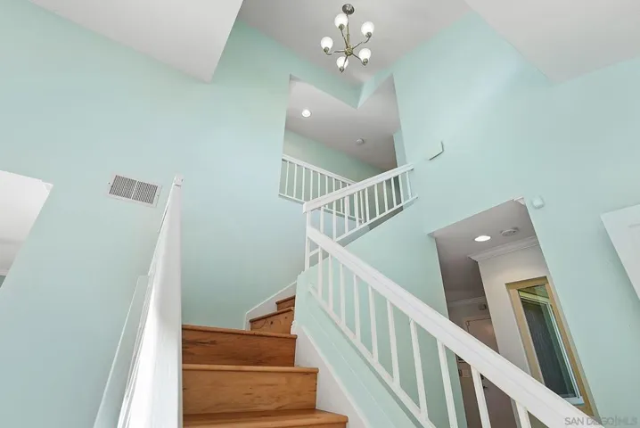 9573 High Park Lane, San Diego, California 92129