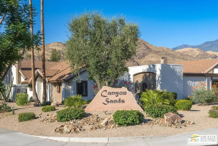 2350 Miramonte Circle D, Palm Springs, California 92264