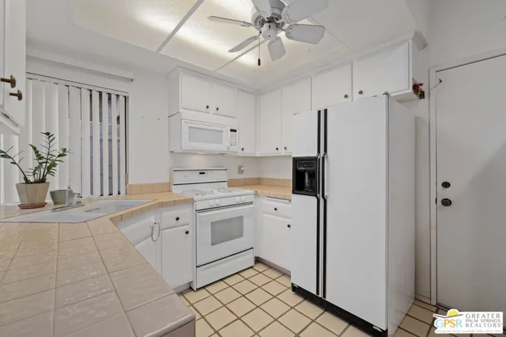 2350 Miramonte Circle D, Palm Springs, California 92264