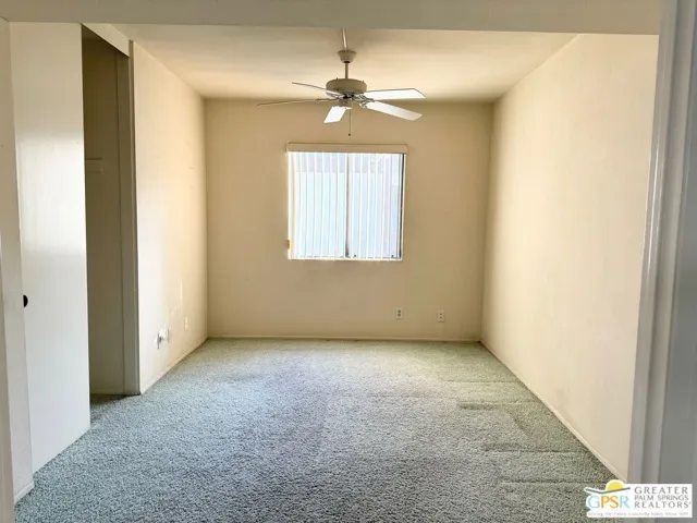 Den/2nd bedroom vacant