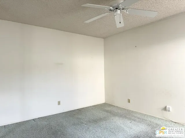 3rd bedroom vacant