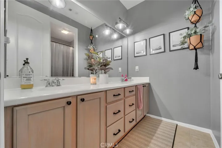 44849 33rd Street W, Lancaster, California 93536