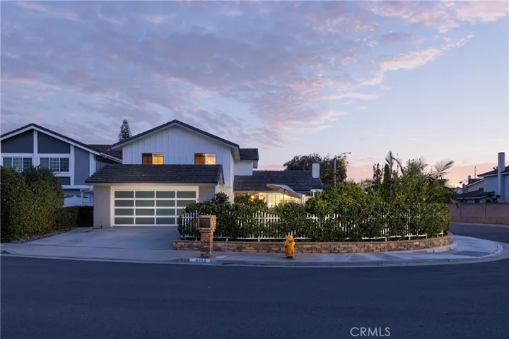 8452 Sunkist Circle, Huntington Beach, California 92646