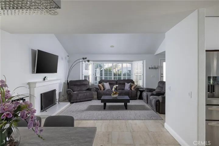 8452 Sunkist Circle, Huntington Beach, California 92646