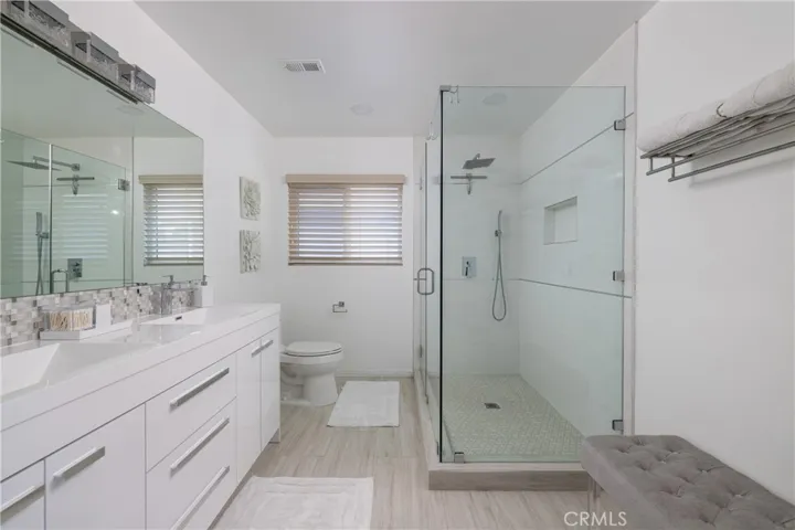 8452 Sunkist Circle, Huntington Beach, California 92646