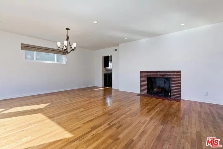 10849 Arizona Avenue, Culver City, California 90232