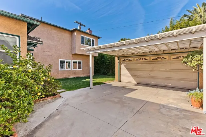 10849 Arizona Avenue, Culver City, California 90232