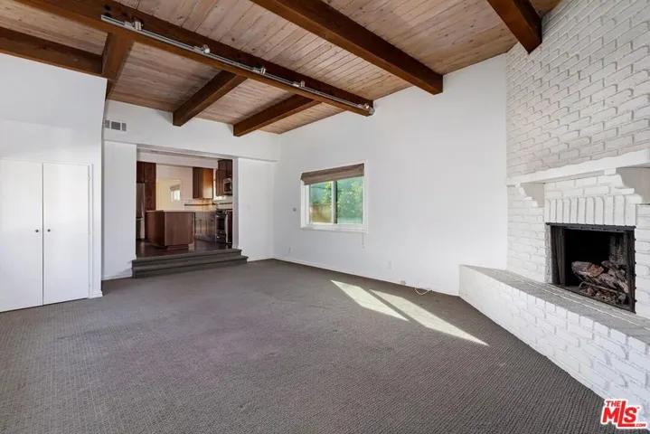 10849 Arizona Avenue, Culver City, California 90232