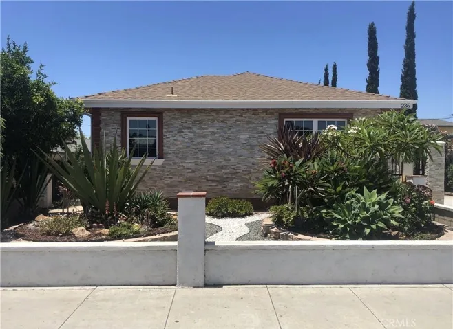 Welcome to 236 S Tustin Avenue