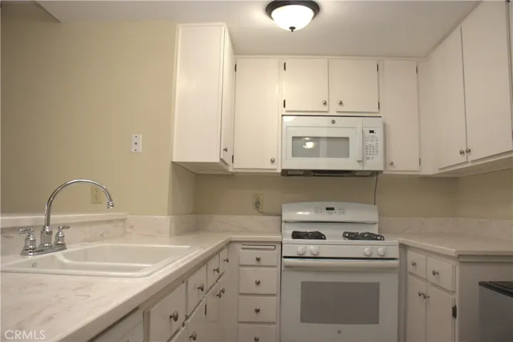 1948 Heywood Street D, Simi Valley, California 93065