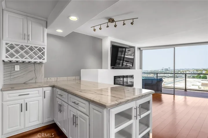 531 Esplanade 511, Redondo Beach, California 90277