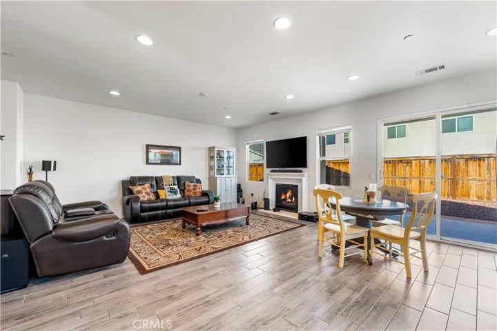 3623 Monument Hills Avenue, Rosamond, California 93560