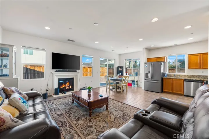 3623 Monument Hills Avenue, Rosamond, California 93560
