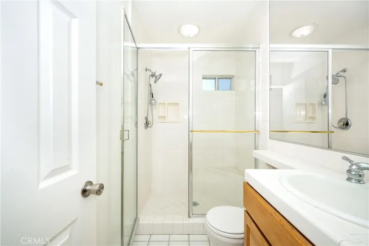 2751 Ladoga Ave, Long Beach, California 90815