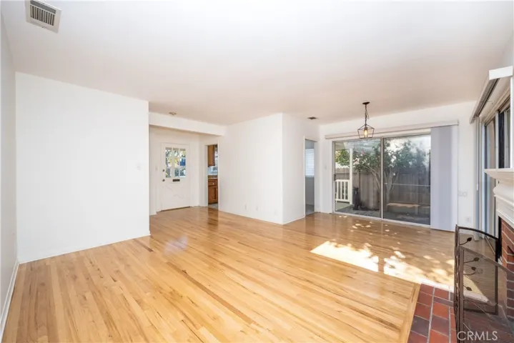 2751 Ladoga Ave, Long Beach, California 90815