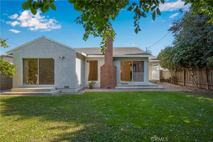 2751 Ladoga Ave, Long Beach, California 90815