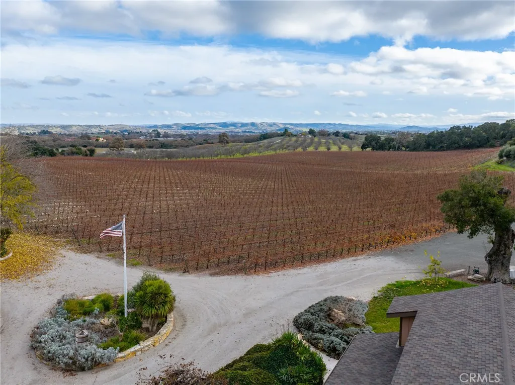 2135 Live Oak Rd, Paso Robles, California 93446 home-pic-33