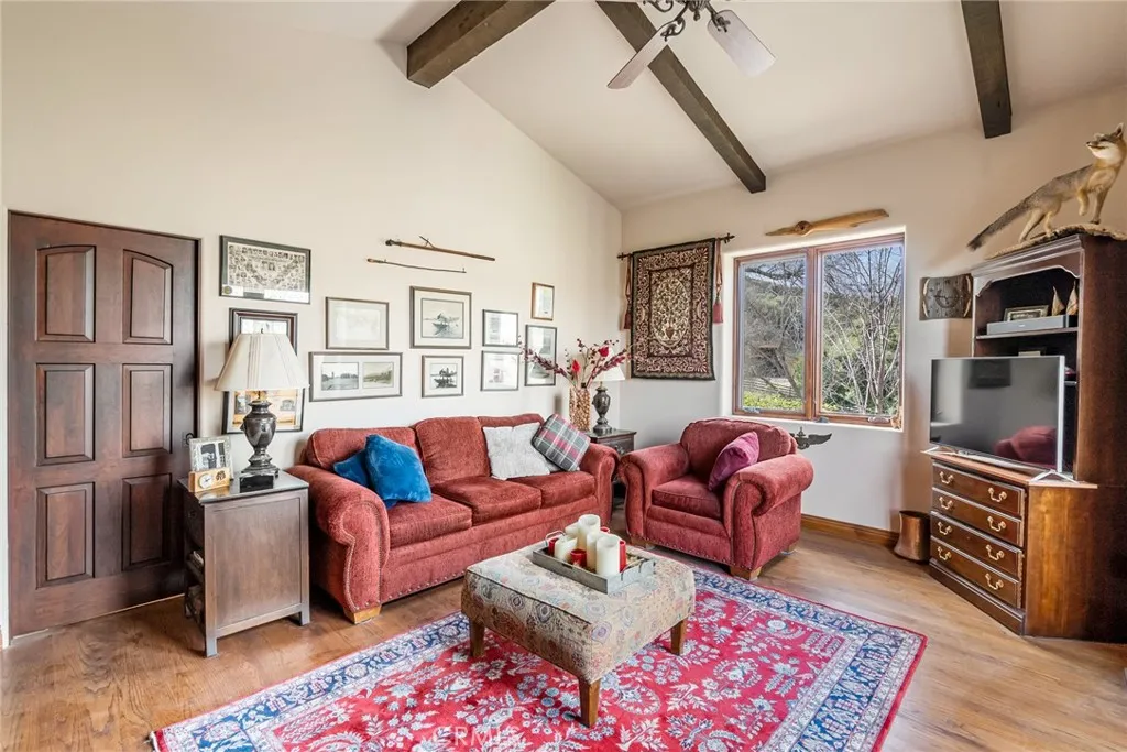 2135 Live Oak Rd, Paso Robles, California 93446 home-pic-15