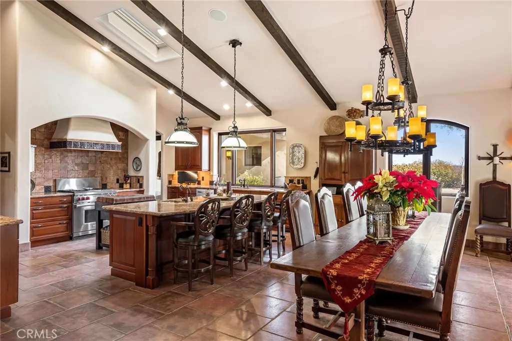 2135 Live Oak Rd, Paso Robles, California 93446 home-pic-8