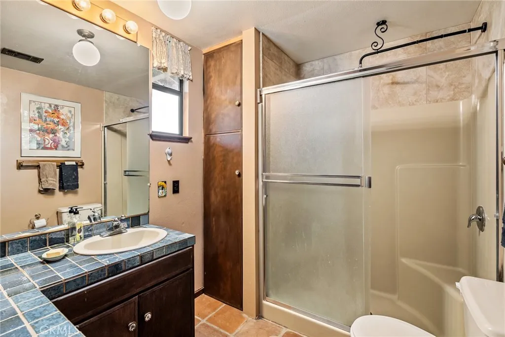 2135 Live Oak Rd, Paso Robles, California 93446 home-pic-56
