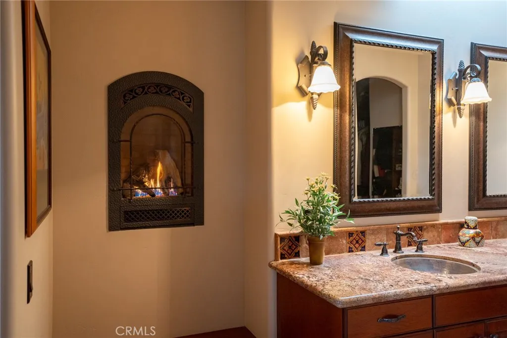 2135 Live Oak Rd, Paso Robles, California 93446 home-pic-23