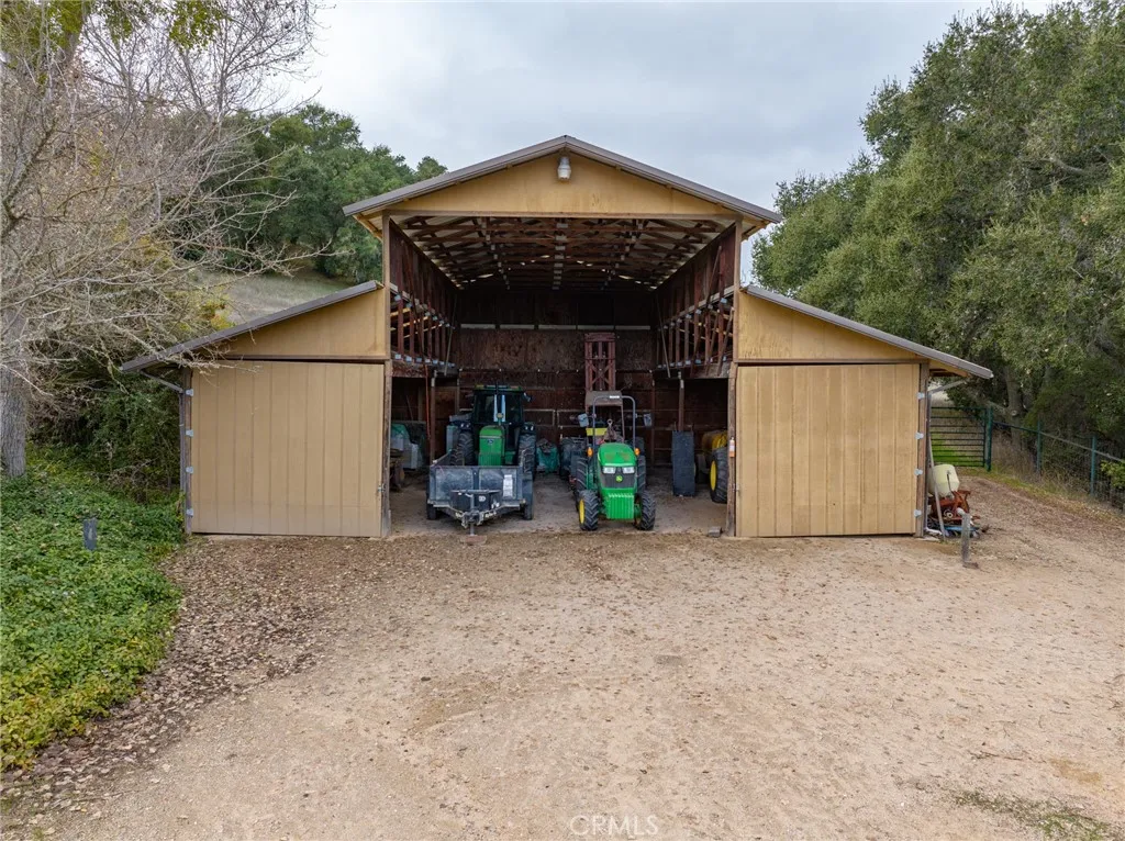 2135 Live Oak Rd, Paso Robles, California 93446 home-pic-60