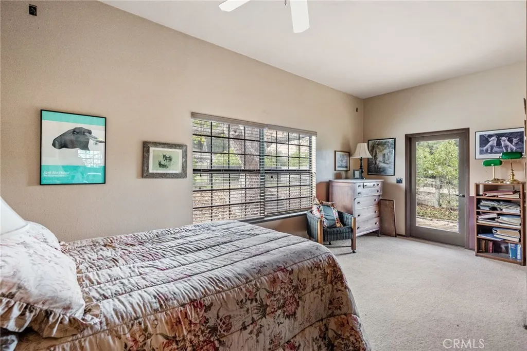 2135 Live Oak Rd, Paso Robles, California 93446 home-pic-57