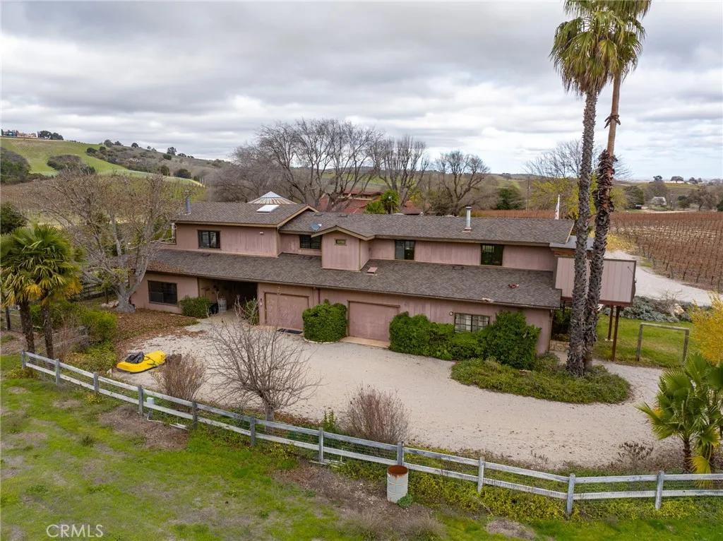 2135 Live Oak Rd, Paso Robles, California 93446 home-pic-54