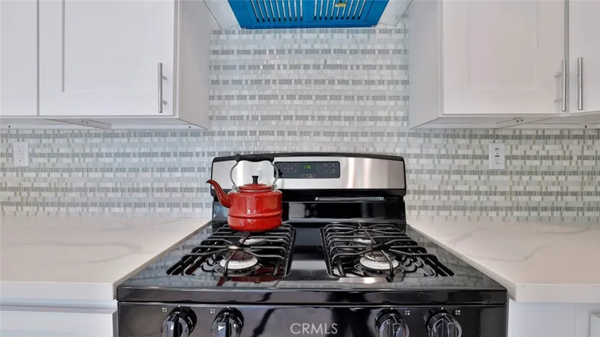 Main House: Kitchen