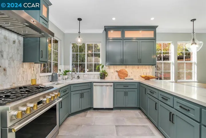 112 Mcmahon Court, Martinez, California 94553
