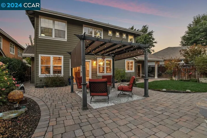 112 Mcmahon Court, Martinez, California 94553