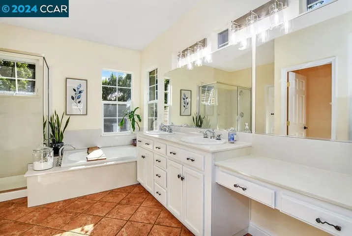 112 Mcmahon Court, Martinez, California 94553